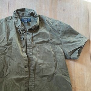 Forever 21 men’s short sleeve button down shirt